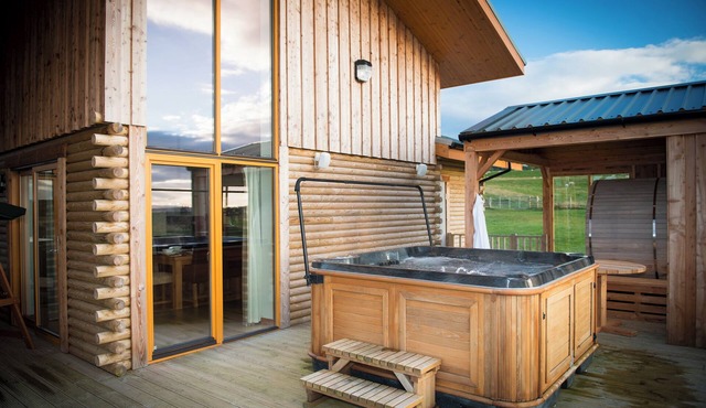 AURAE, family friendly, luxury holiday cottage in Cawdor