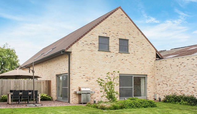 Awesome home in Diksmuide
