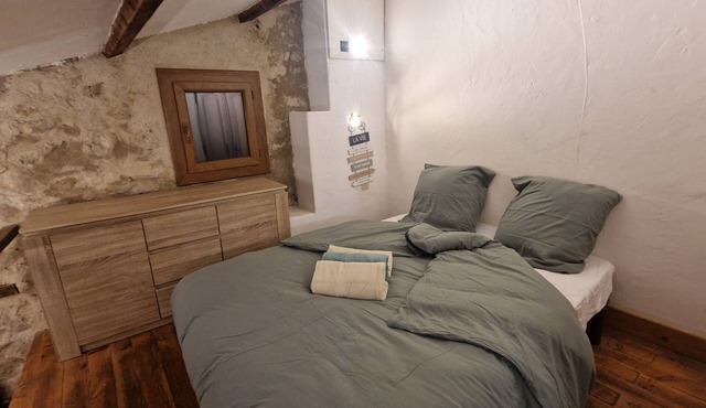 Barelle stone house