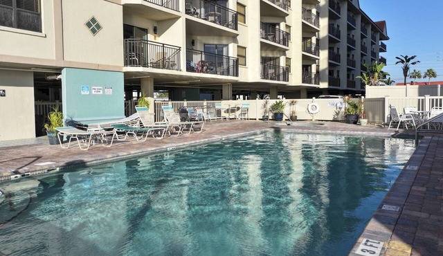 Beachfront 2BR at Vistas on the Gulf. Heated Pool and Hot Tub. Primary Bedroom with a Beach View.