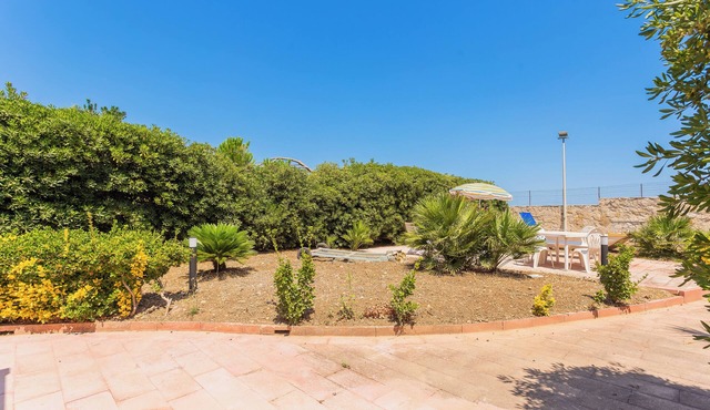 Beachfront villa suitable for families or group of friends