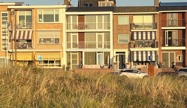 Blvd 79 Apartments with Sea View