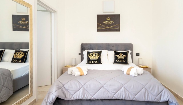 Brezza Studio in Torre Lapillo – Wi-Fi, Air Conditioning & Garden