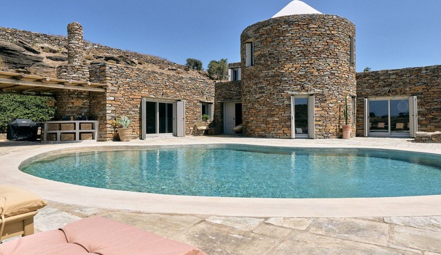 Cactus Villa-Luxury Living By The Pool