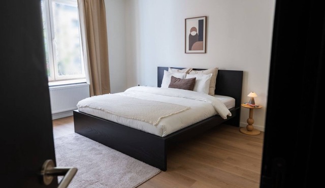 Central Ghent | Charming Private Room Near Attractions