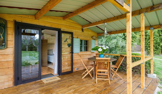 Chalet 'Les Iris' with private pool, shared terrace, and air conditioning