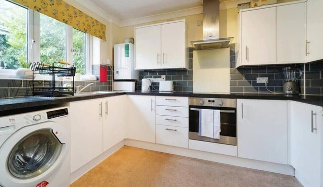 Charming Uxbridge 3BR Home with Parking