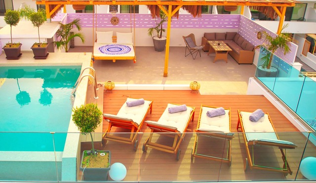 City Compass Luxury Villa