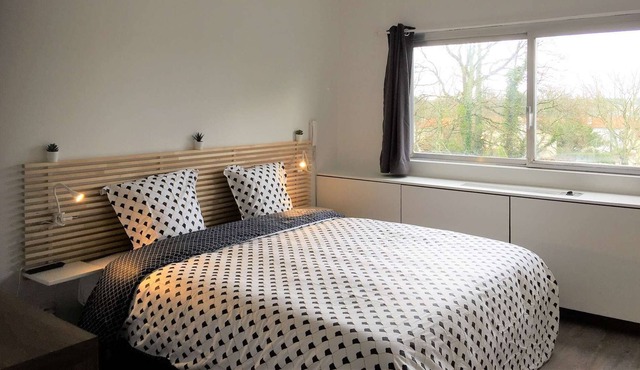 Comfortable designer apartment (Free Parking) 10 minutes from Bordeaux