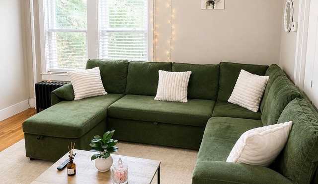 Cozy 2BR Near Tufts Sleeps 5