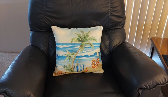 Cozy,clean, peaceful and conveniently located near rest, shopping, hospital