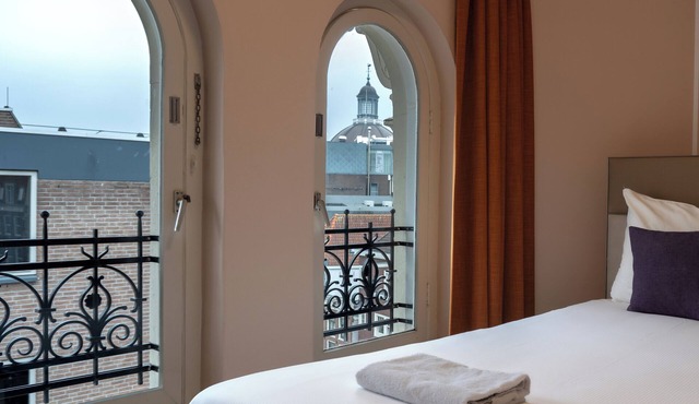 CS Hotel