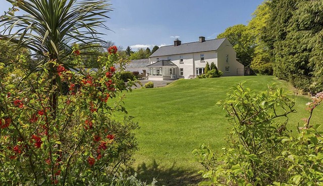 CURRADOON HOUSE, family friendly in Touraneena, County Waterford