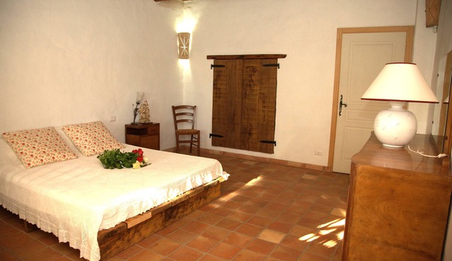Domusantiga Apartments 2 DOUBLE BEDROOMS, GREEN MEADOW, by the sea
