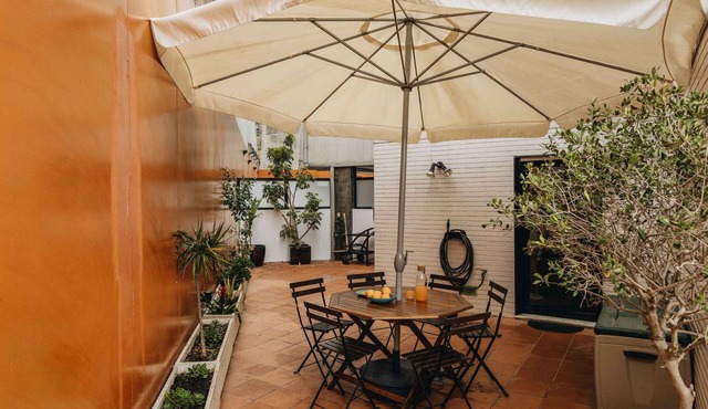 Douro Riverfront 2BR with Private Terrace & Garage