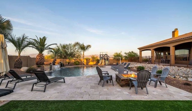 Dreamy Desert Oasis with Game Room, Heated* Pool!
