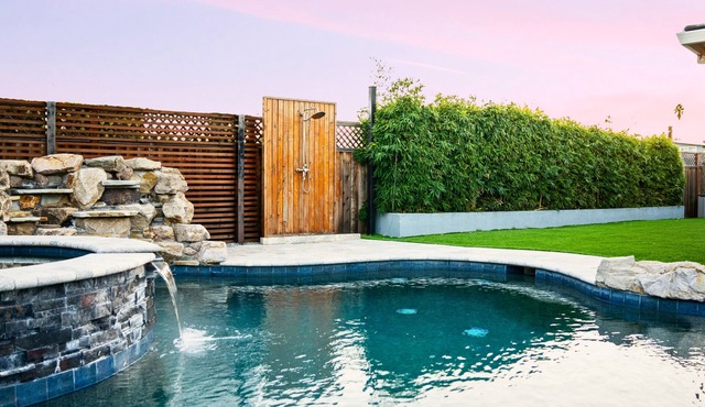 Dreamy Luxe Pool Retreat - 3BR in Urban Campbell