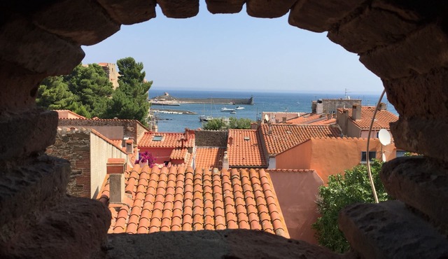 Elegant & rustic Collioure stay. With ensuite & sea view