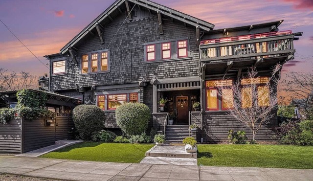 Elmwood House Berkeley