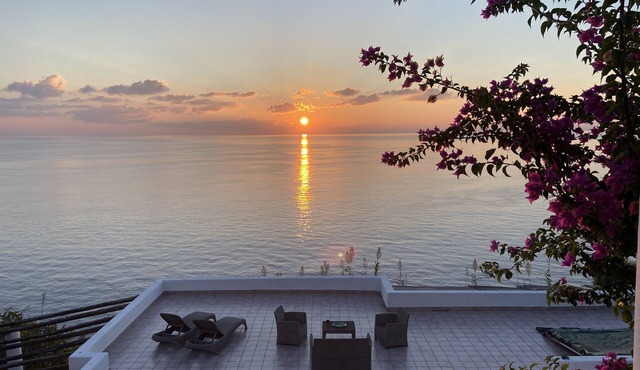 Eolian Villa "Mare" - Floating over the sea