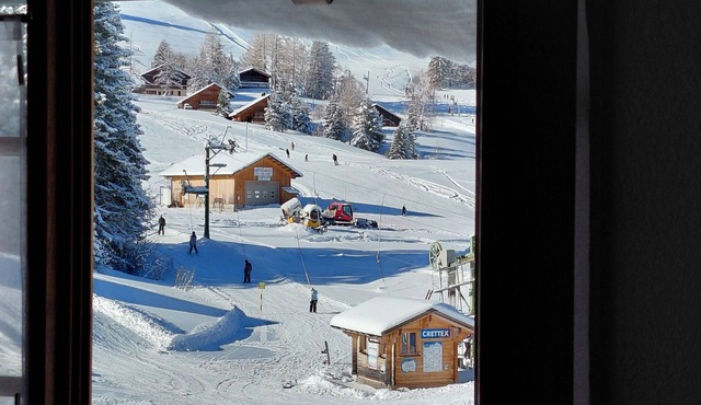 Exceptional location: ski-in/ski-out and magnificent hiking trails