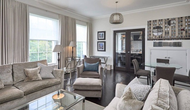Exquisite and Spacious Apartment