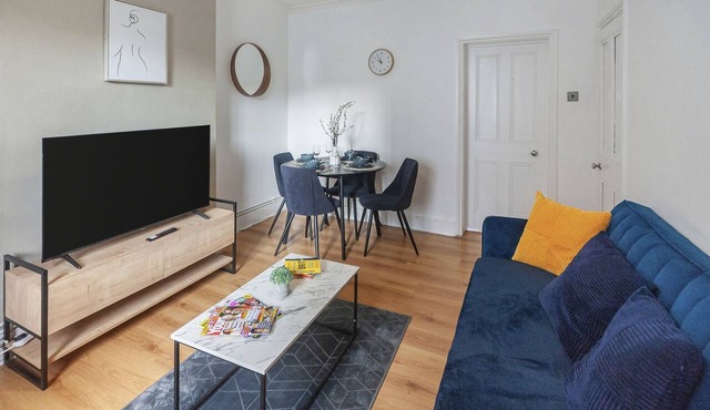 Free Parking Mile End Flat Near Central London