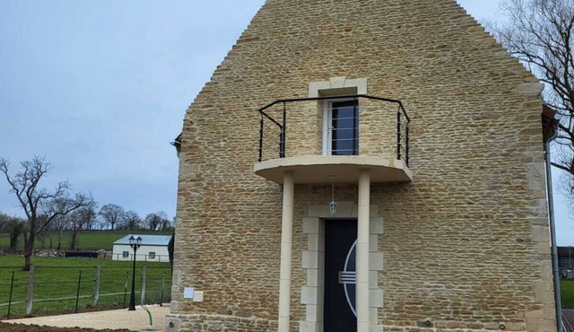 Gîtes with spa in the heart of nature, 10 minutes from the beach