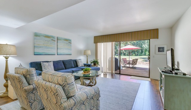 Golf Course Views & Beach Access: Shipyard Villa