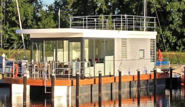 Hausboot in Ueckermuende