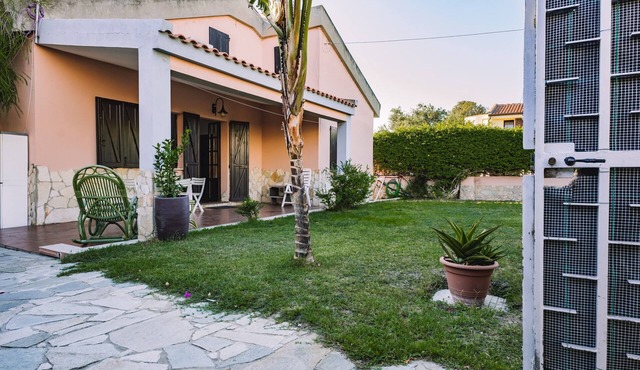 Holiday Home 'Villa Carola' with Mountain View, Wi-Fi and Air Conditioning