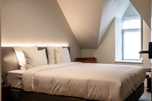 Hotel T