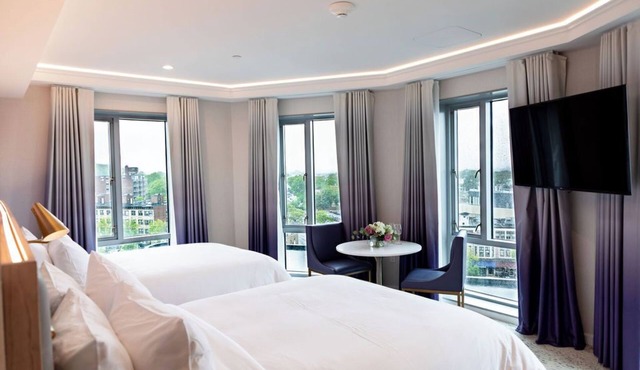 Iris Hotel Boston