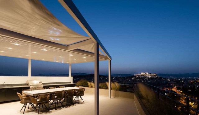 Kalypso, Urban APT w/Unique Views of Acropolis!