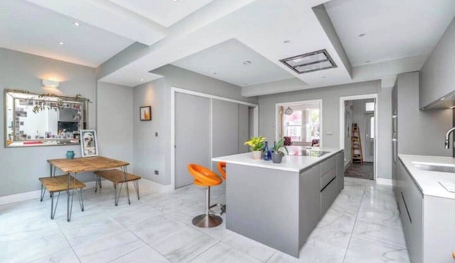 Large, Light & Airy 4 Bedroom Home on Quiet Road
