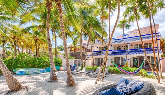 Luxurious and elegant beachfront villa featuring comfort and elegance!