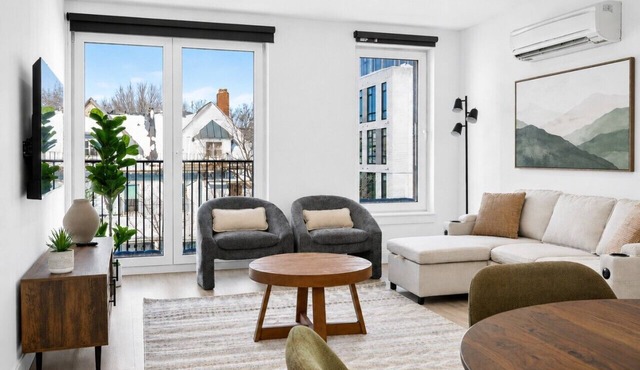 Luxury 3BR | Free Parking | Harvard/BU | ROKU TV
