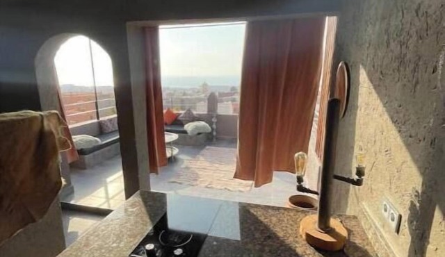 Luxury Riad : Jacuzzi, Seaview & Breakfast