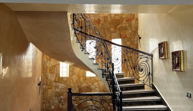 Luxury Villa with 3 Floors, Pool & Garden