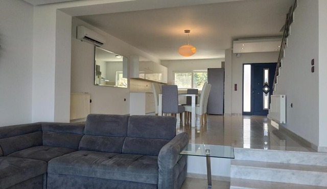 Luxury Villa with Sea View near Kallithea