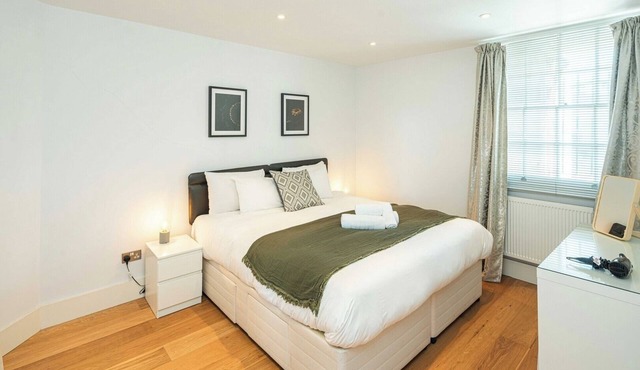 Modern 1-Bed Flat in Central Bloomsbury