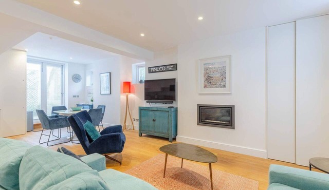 Modern 1 Bed | WiFi | Pvt Courtyard | Westminster