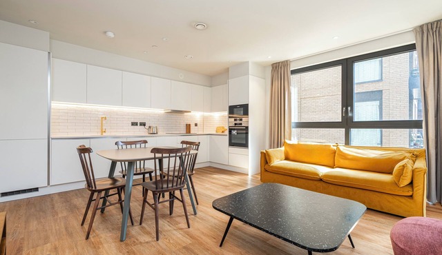 Modern City Elegance