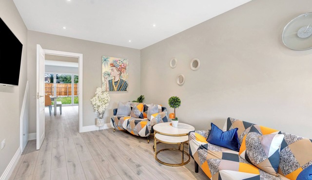 Modern Luxury 5 minutes from Heathrow Airport