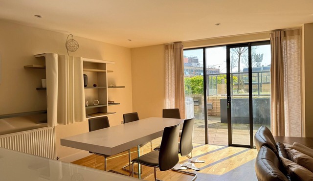 New 3 BD Near Tower Bridge