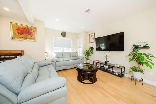 New Built 3BR 2BA Boston, FREE Parking, Laundry & AC - Near Franklin Park 60-2