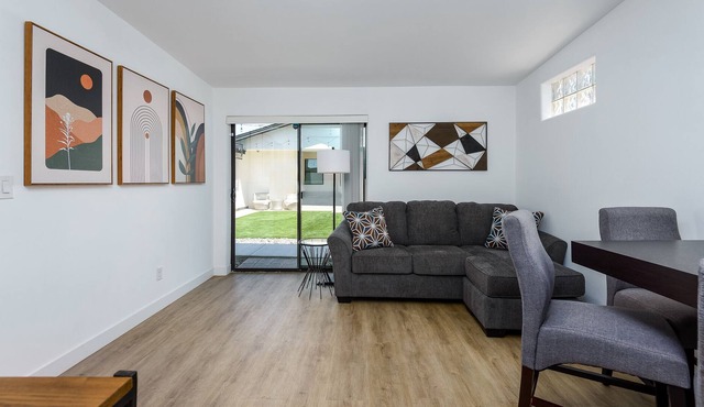 NEW Cozy Private Guesthouse in the heart of Phoenix!