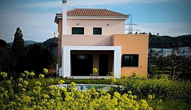 Orfeas Villa