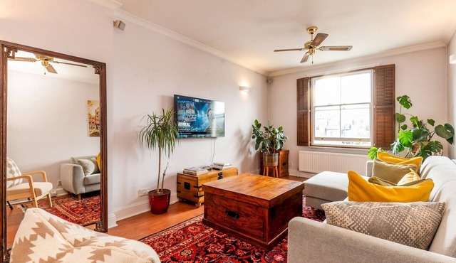 Pass the Keys | Charming 2 Bedroom by Hyde Park in Notting Hill