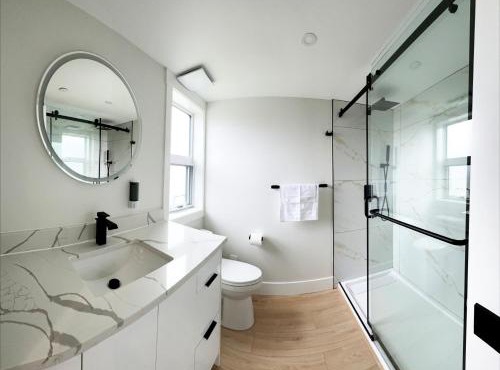 PeachView Deluxe Suites 301